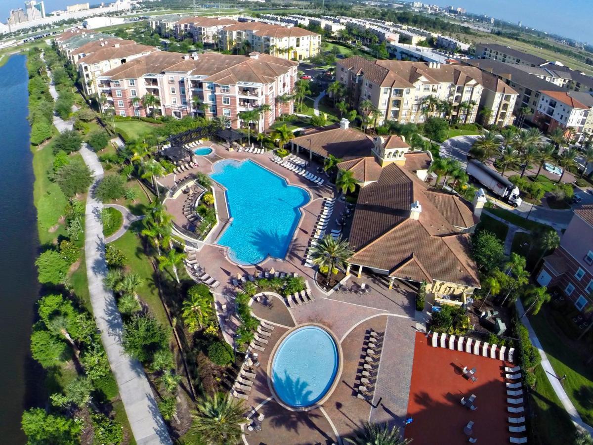 Holiday home Spacious 2br 2ba With Balcony 5 Mins To Convention Center & Epic Universe Orlando